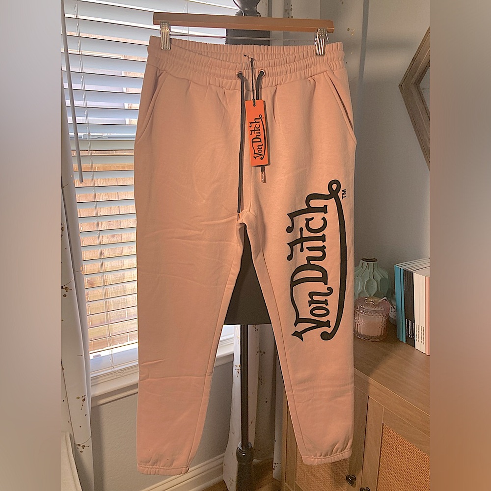 NWT VON DUTCH BABY PINK SIZE M WOMENS SWEAT PANTS WITH ROSE GOLD HARDWARE